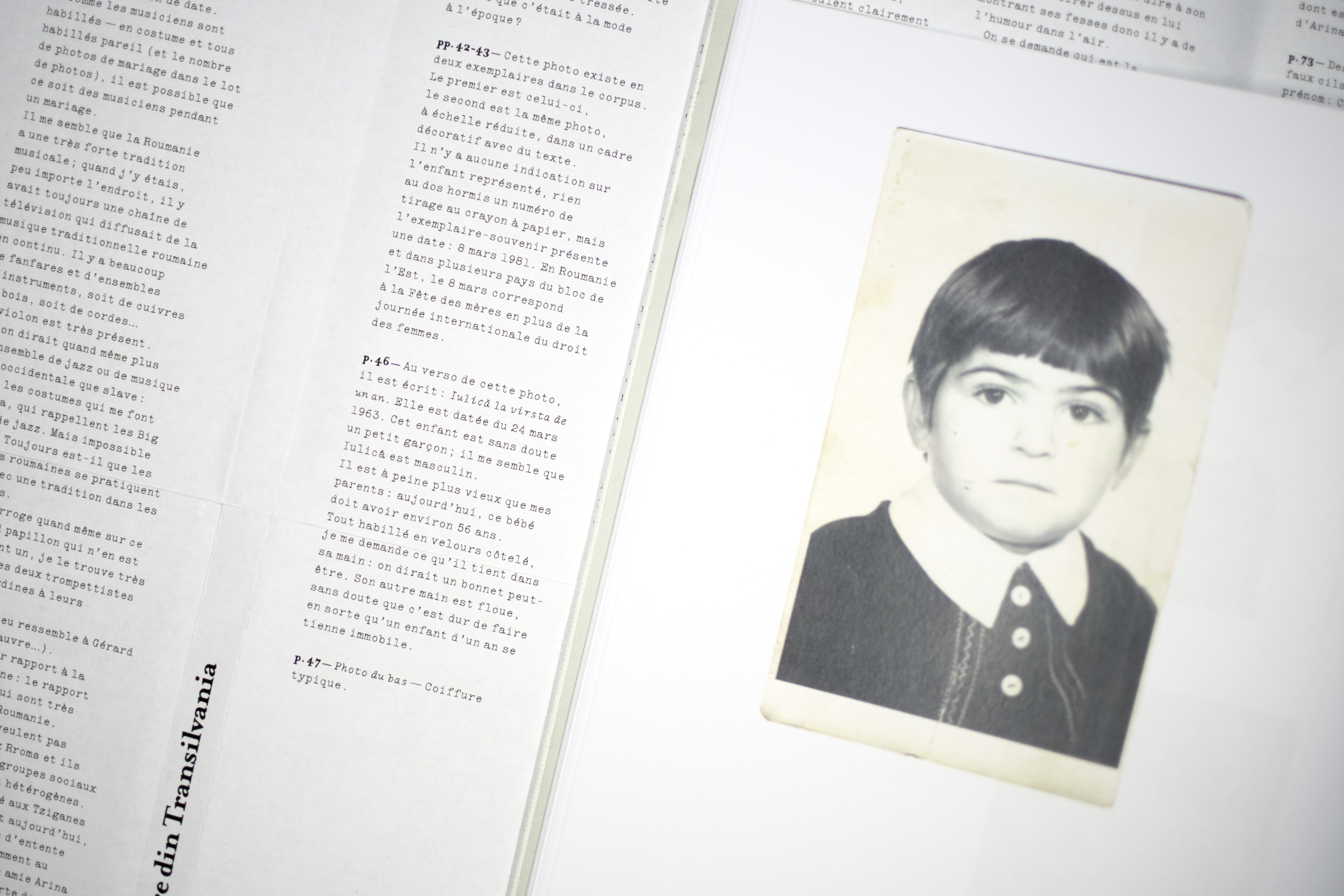 édition, site web et affiches de diplôme autour d'une archive photographique d'une famille roumaine